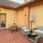 Life Apartments Alameda Colon