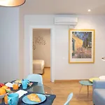 Apartment close Atarazanas Market&Larios St
