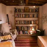Casa De Los Guindales