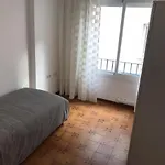 6Pax 3Bedroom Flat At Malaga City Centre