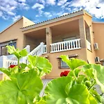 Casa del jardín