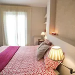Sea & Wave Palencia Superior Pool Apartment