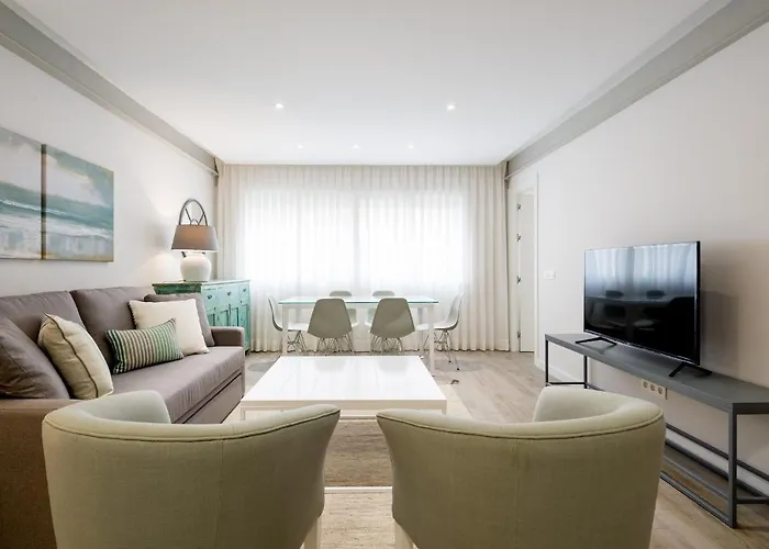 Puerto de Málaga Premium 3 Bedrooms Apartment
