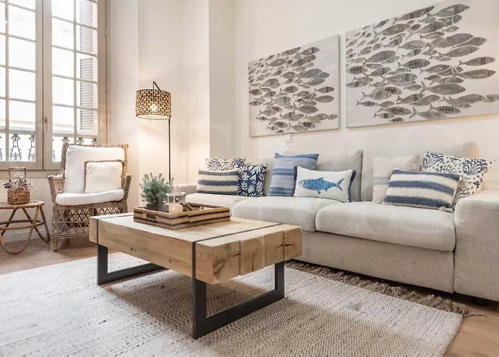 Dreamy Mediterranean Apartment With Parking - Center By Rems