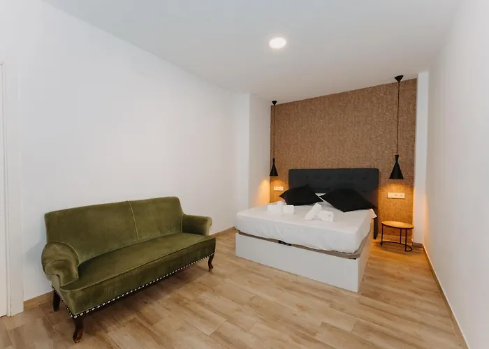 AT-city Málaga Apartamentos San Francisco