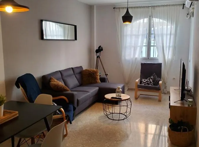 Apartamento Con Parking Gratis En El Centro De Malaga