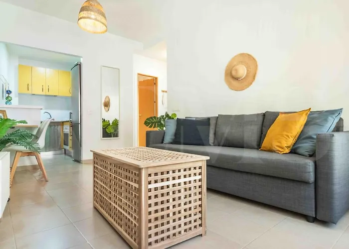 Bright Apartment Near The Historic Center By Rems