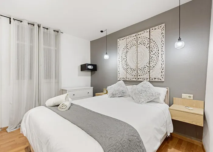 Urbanchicmalaga 2Bedroom Oasis In Historic Malaga Centre