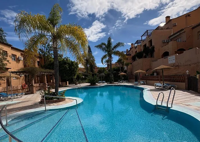 Riviera Del Sol Piscinas Playas Y Golf