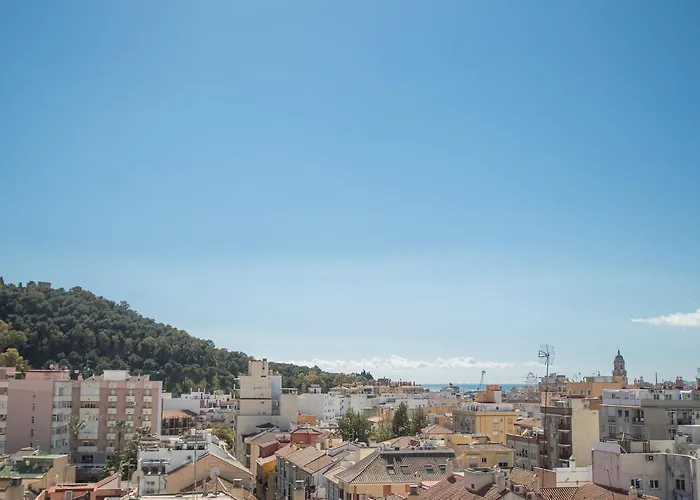 Cozy Apartment With Sea View - Malaga - 40 Sqm