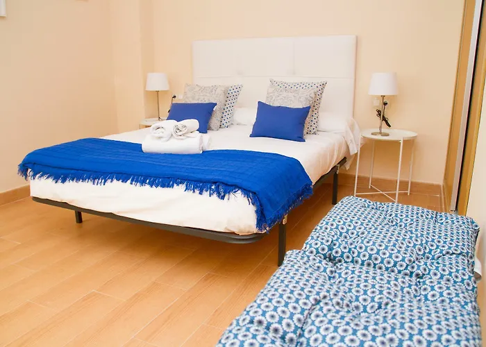 Spanish Apartment Into Cathedral Square By La Recepcion