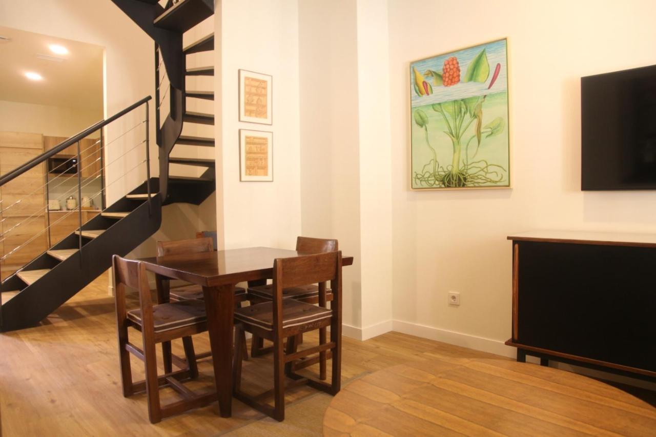 De Lujo El Museo Living&experience Club Arte Contemporáneo Y Mobiliario De Colección De Años 50 Málaga