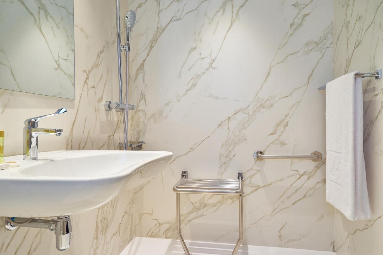 Eurostars Astoria Hotel 3*