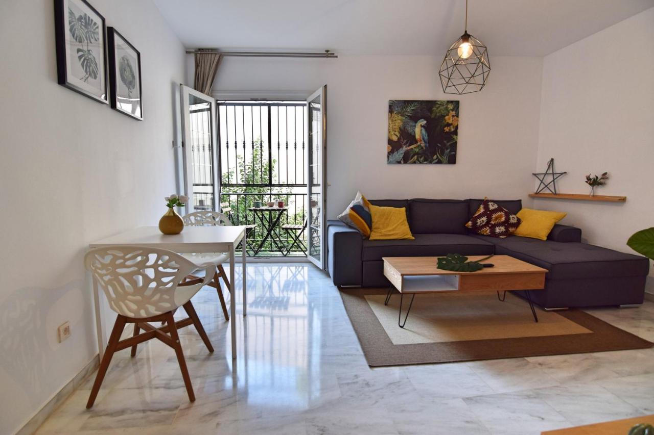 Tribuna Apartment *