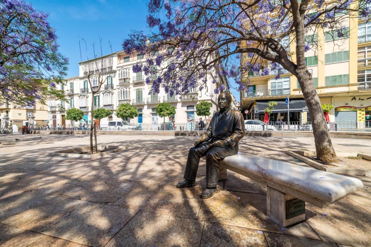 Homes Plaza De La Merced * Málaga