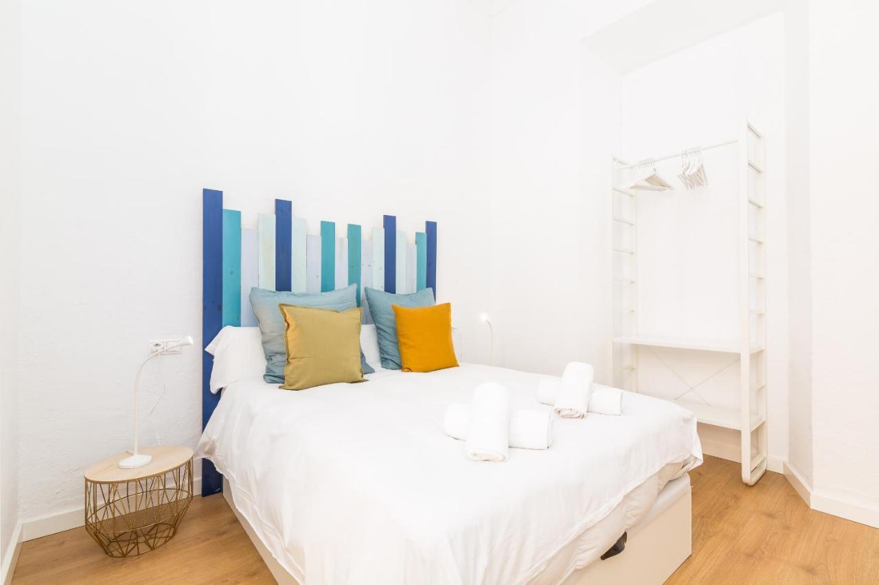 Homes Plaza De La Merced Apartment