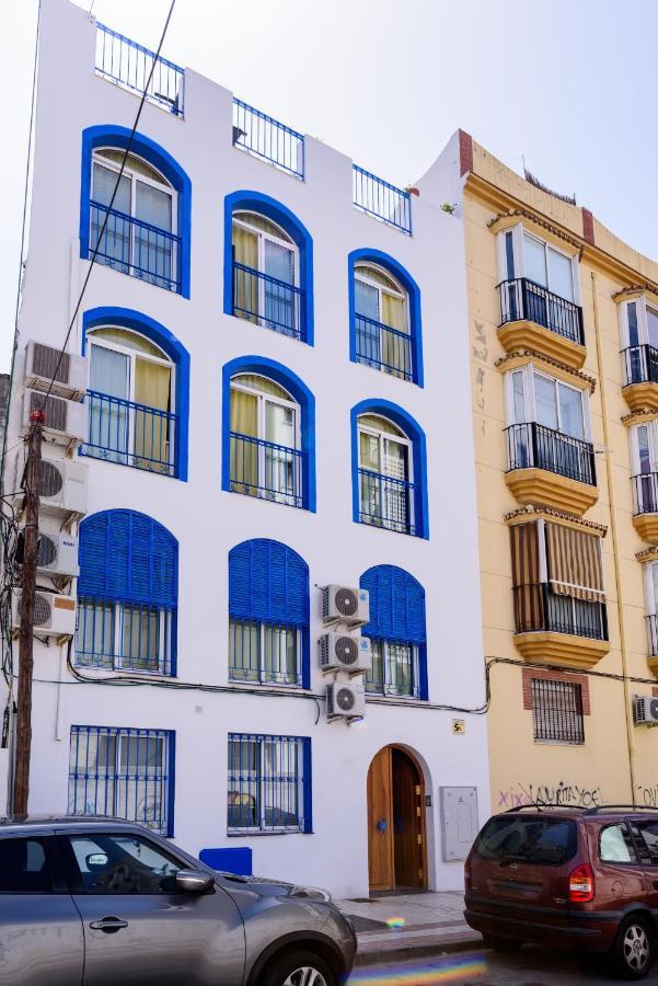 Lunalba Hostal Málaga