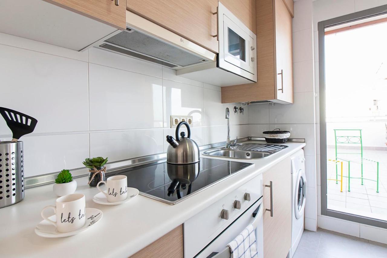 Center Flat Terrace & Parking Apartment Malaga