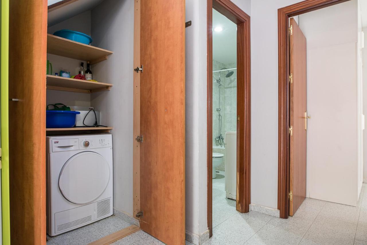 Malagaonbeach 1 - Two Bedrooms - Up To 3 People - 10 Meters * Malaga