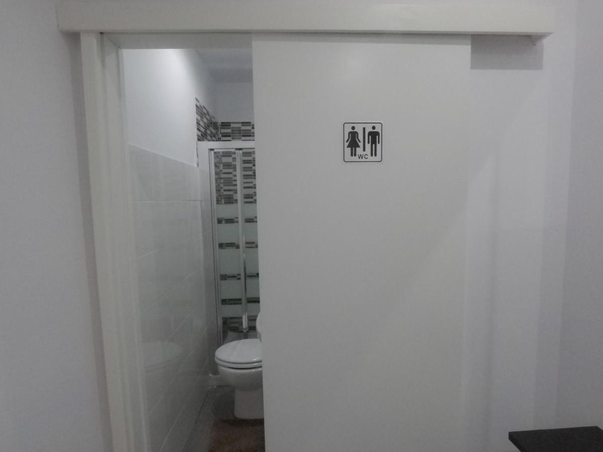 Ayz Frailes - Auto Check-in (adults Only)