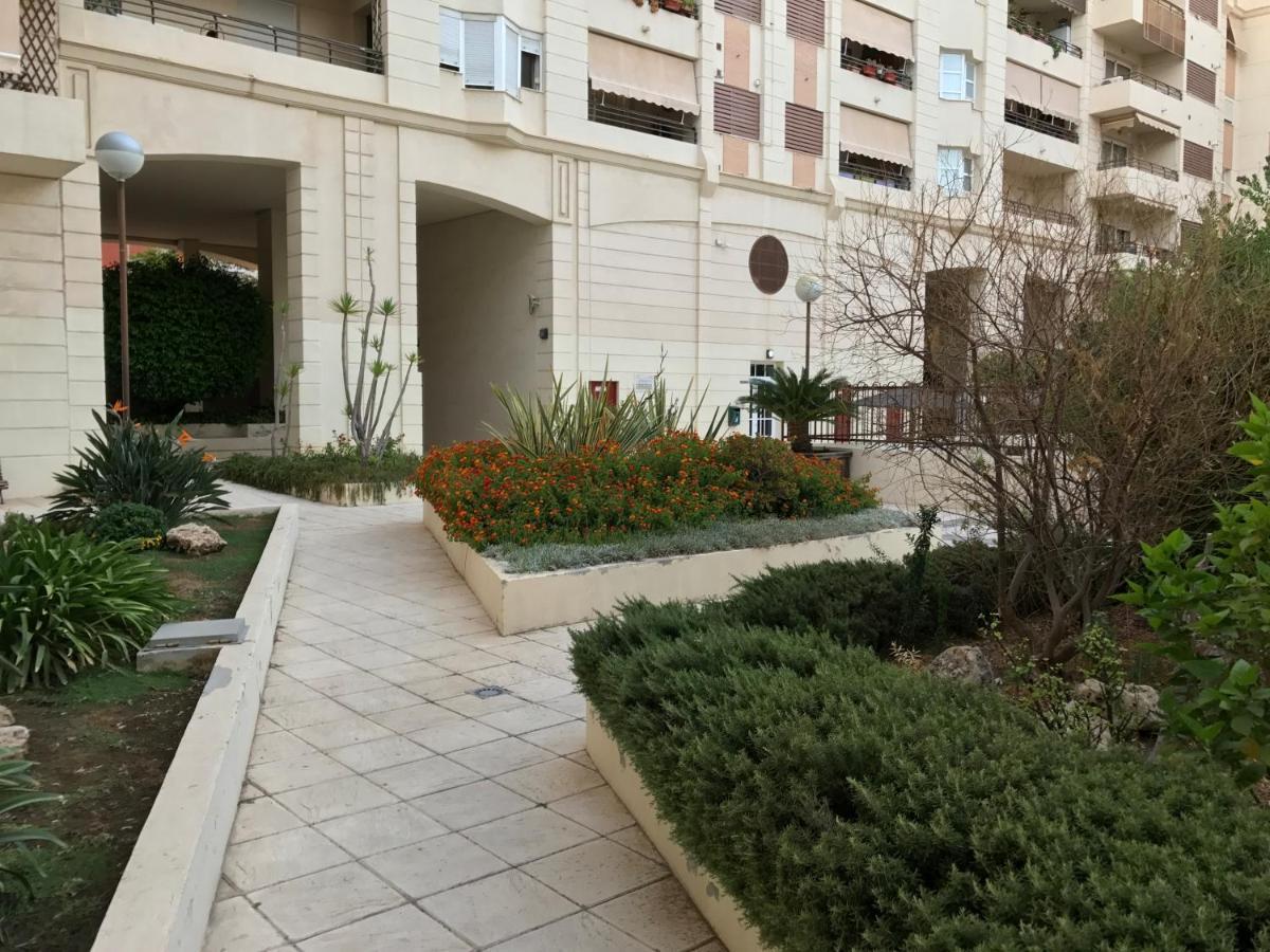 Apartamento Teatinos Con Piscina Espectacular, Aire Acondicionado En Salon-comedor Y Ventiladores En