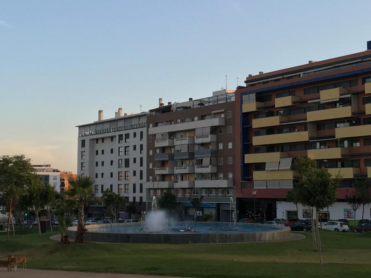 Apartamento Teatinos Con Piscina Espectacular, Aire Acondicionado En Salon-comedor Y Ventiladores En Málaga