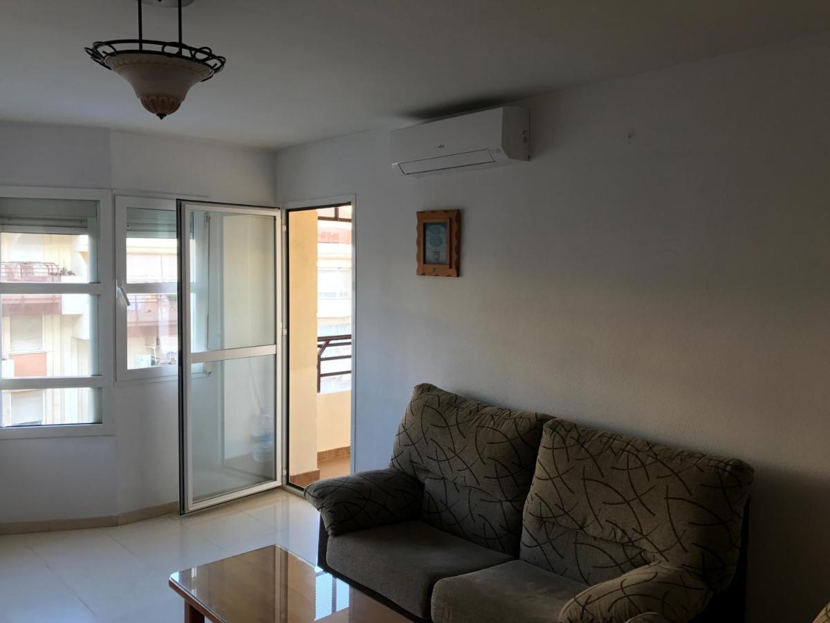 Apartamento Teatinos Con Piscina Espectacular, Aire Acondicionado En Salon-comedor Y Ventiladores En