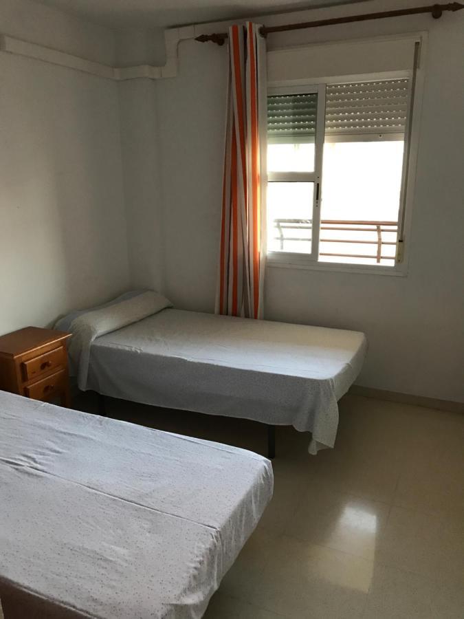 Apartamento Teatinos Con Piscina Espectacular, Aire Acondicionado En Salon-comedor Y Ventiladores En Apartment