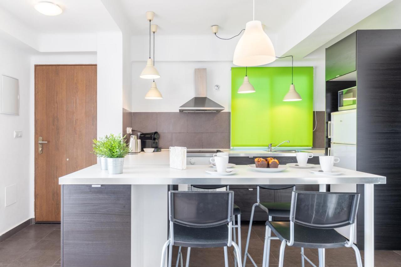 Fun Building Terraces By Homeabout Apartamento