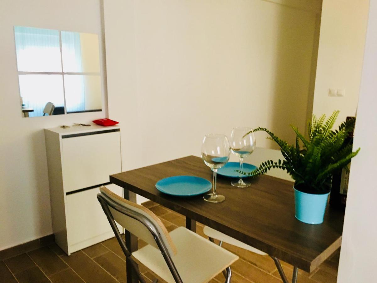 Flores Apartment *