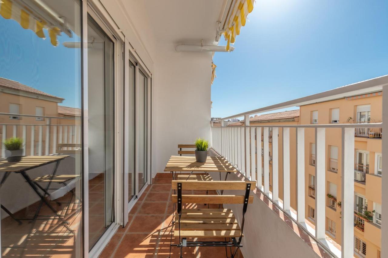 Fun Building By Homeabout Apartment Malaga