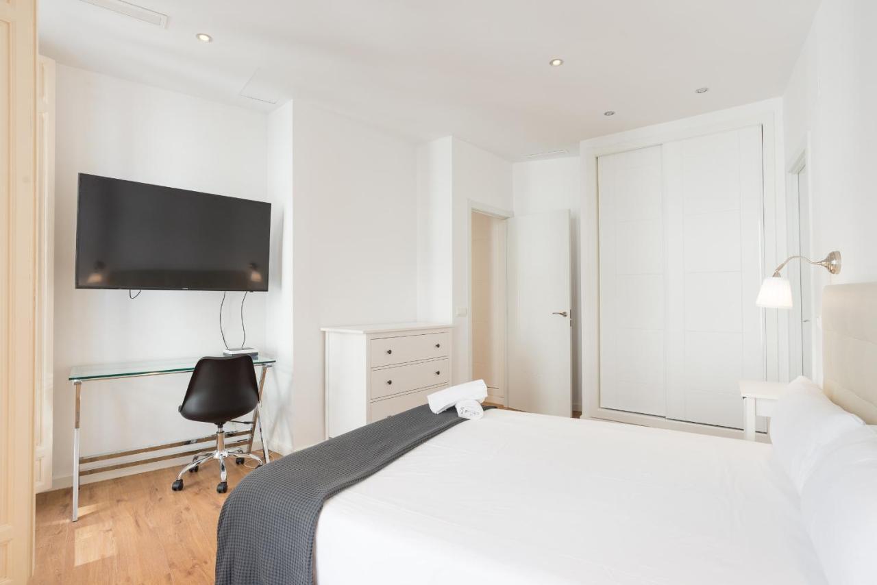 Urbe10 Plaza De La Constitucion 1 Bedroom