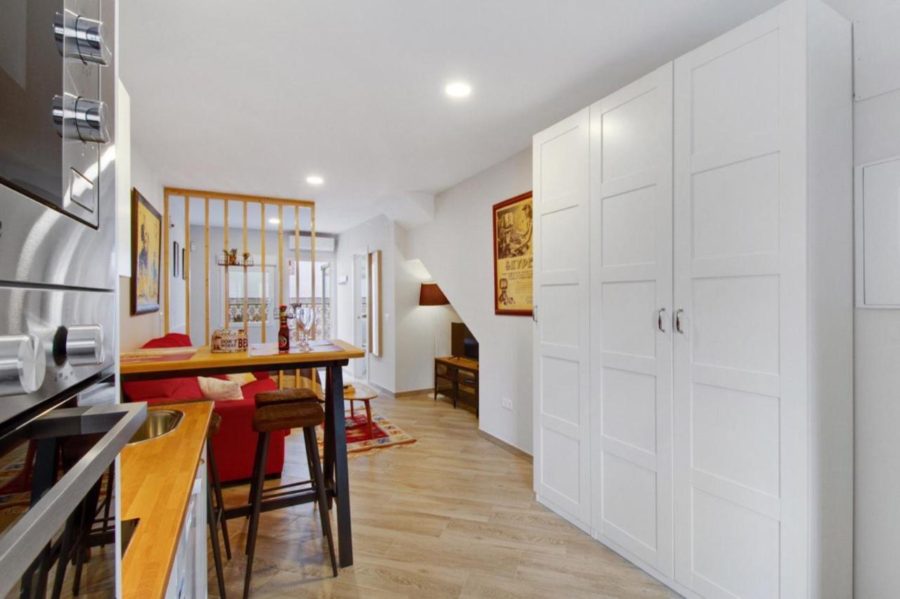 Barcelo 21, Parking On Request, Atico With Terrace & With Patio, Center, Breakfast Included, Quite Neighborhood, Bc Appartamento Málaga