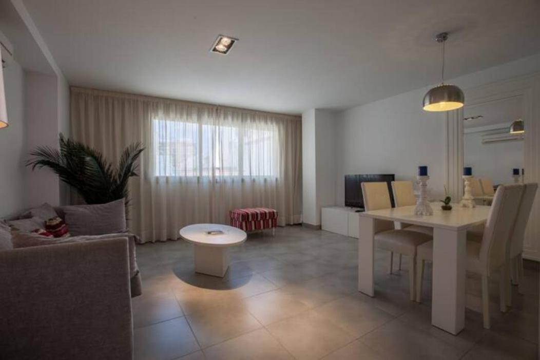 Andes 4 Beach Apartment Malaga