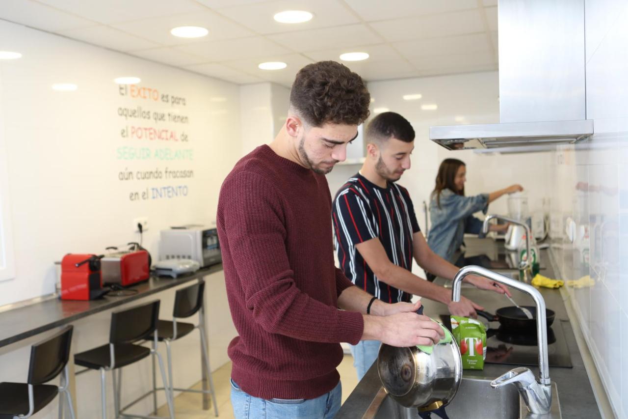 Residencia Universitaria Alboran Lägenhet Málaga