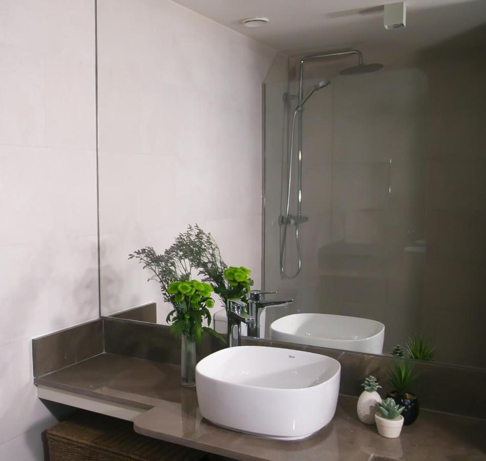 Casa Chinitas Homes