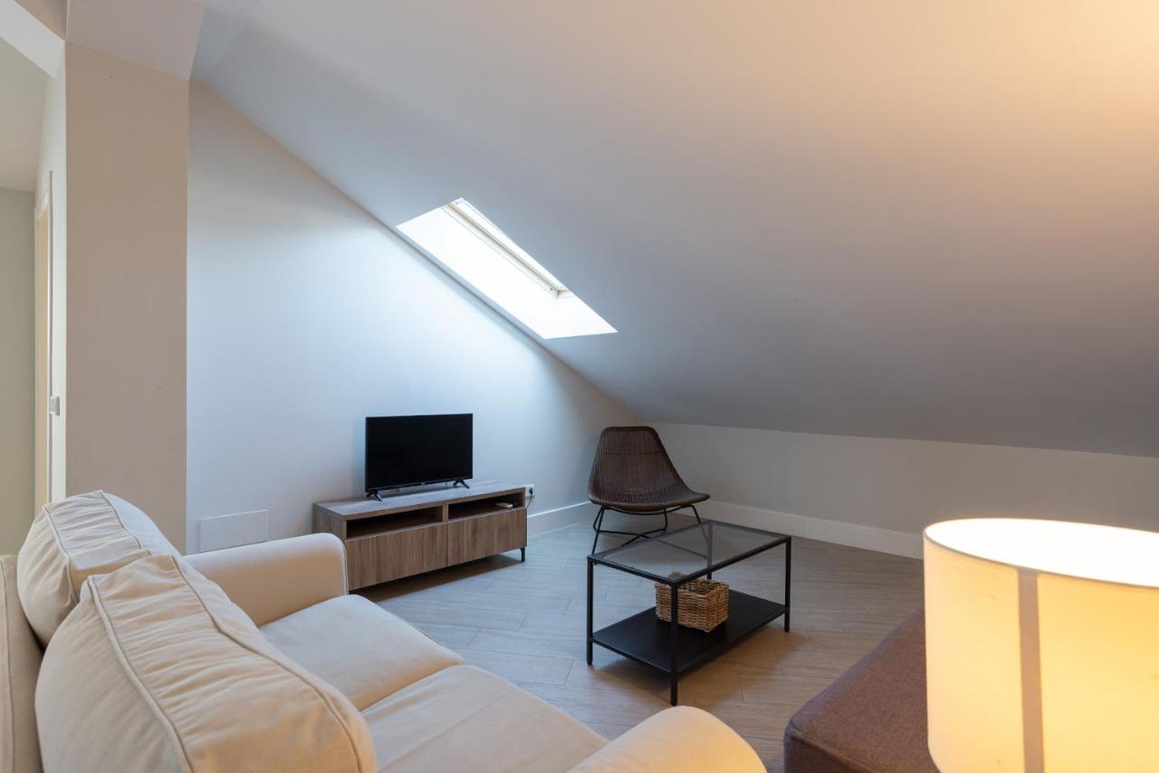 Apartment Urbe10 Angel 2 Bedrooms 4a Malaga