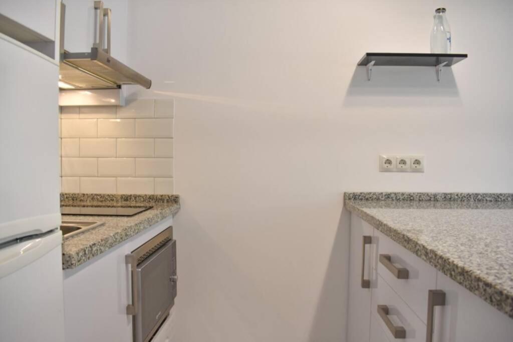 Apartamento En Urb Primera Linea De Playa