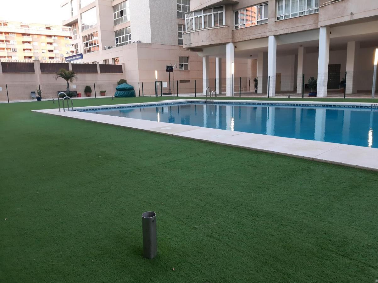 Appartement Wintowinrentals Teatinos, Metro, Free Parking & Pool. *