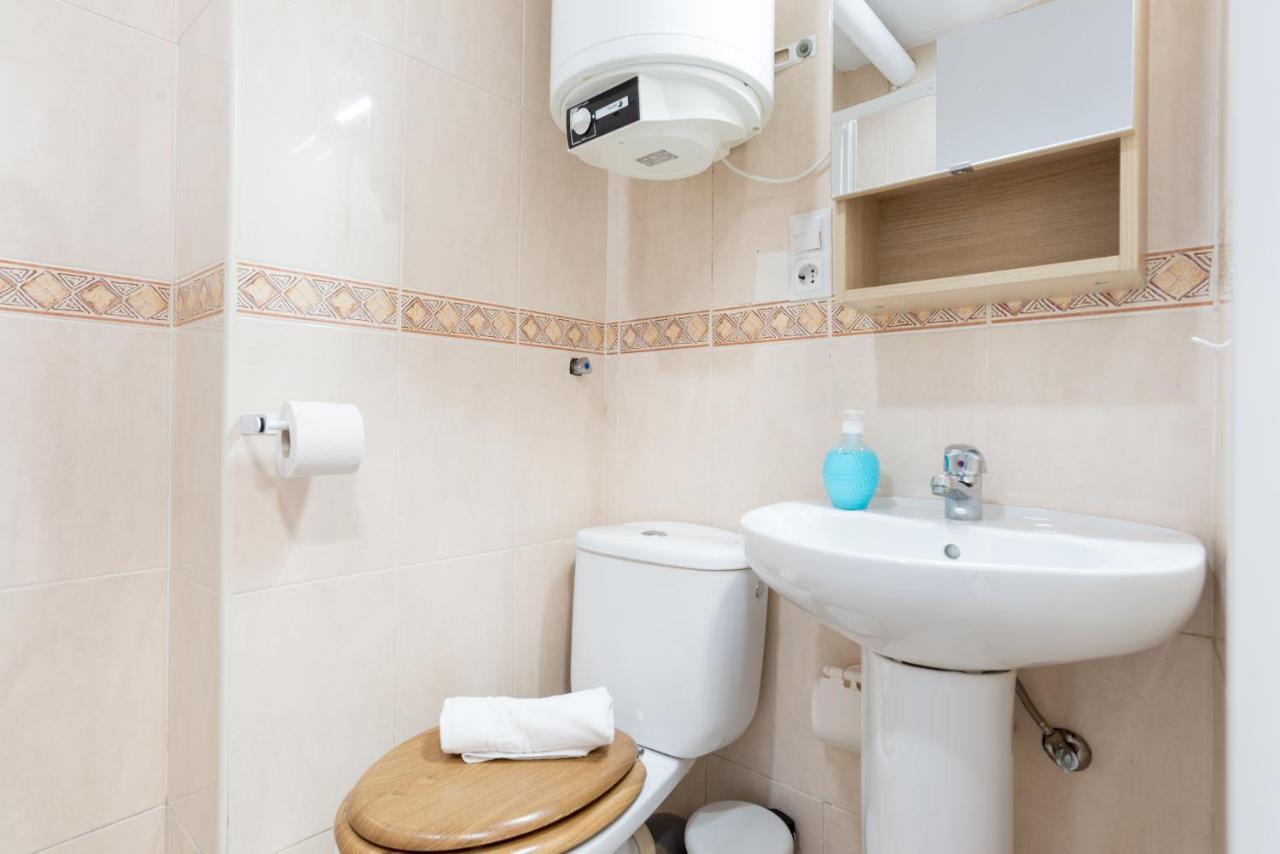 Mp6-cathedral Views Apt Right On The Beach Apartment Malaga