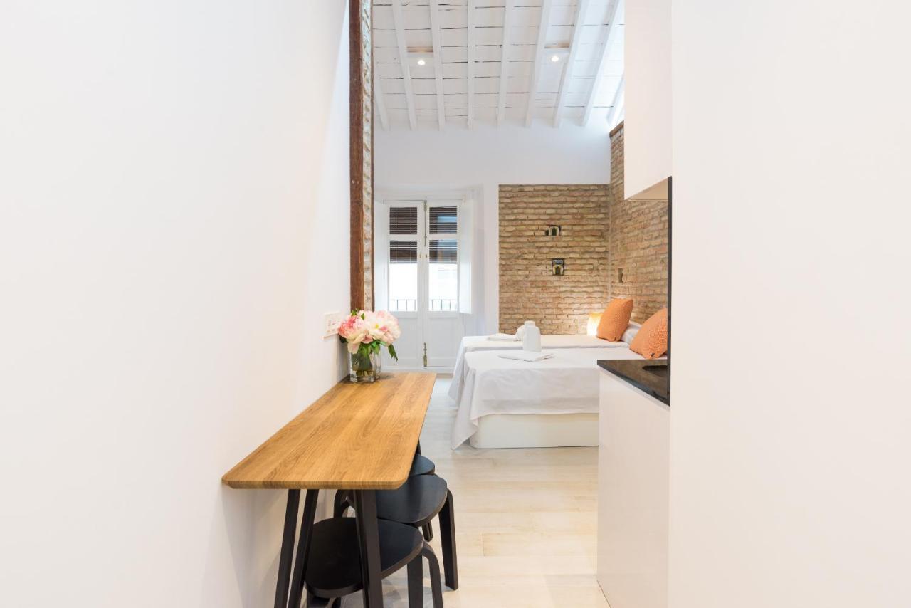 Apartment Te1b-el Teatro Brick Prime Location *