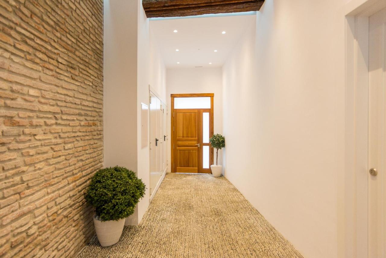Apartment Te1b-el Teatro Brick Prime Location *