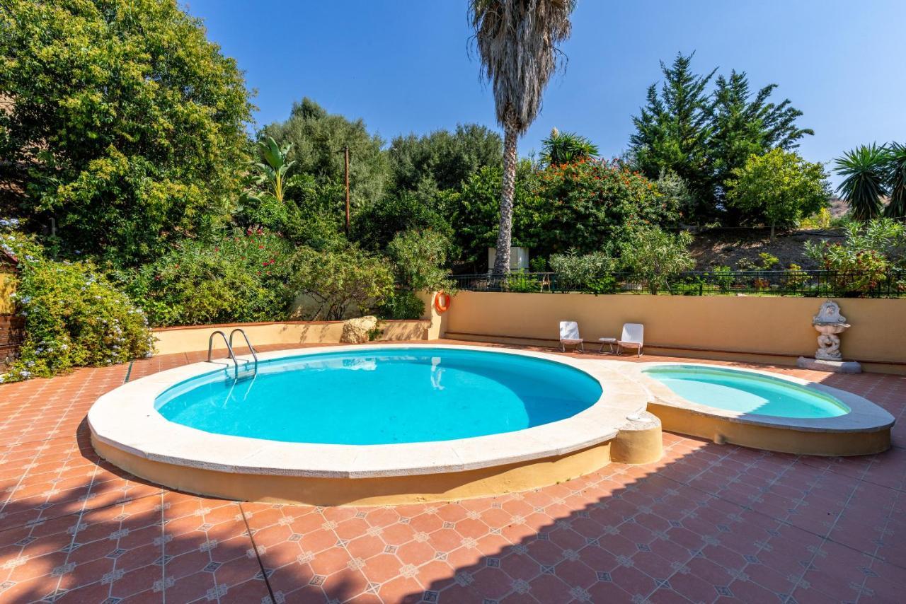 New House In Nature Holiday home Malaga