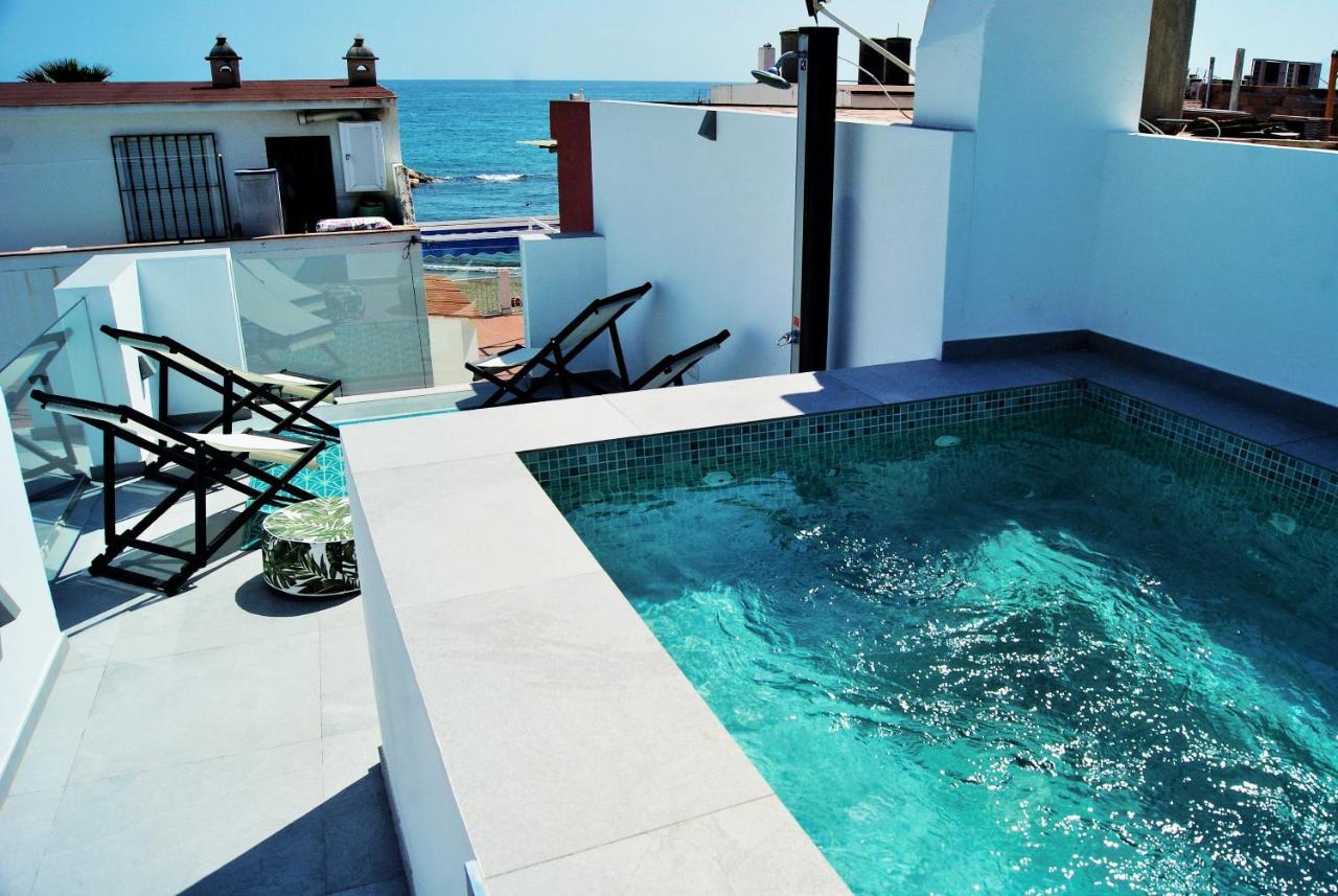 Casa López- Lujosa Casa De Playa En * Málaga