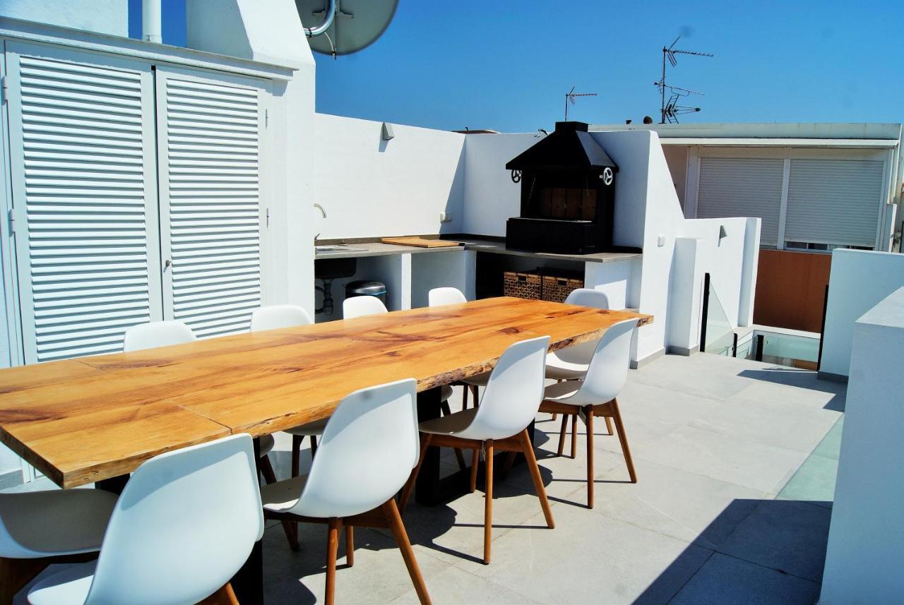 Casa López- Lujosa Casa De Playa En Málaga