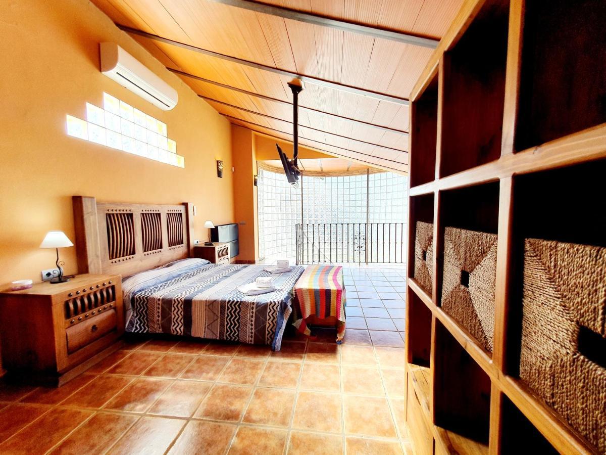 Casa Rural - Serrano House Vakantiehuis *
