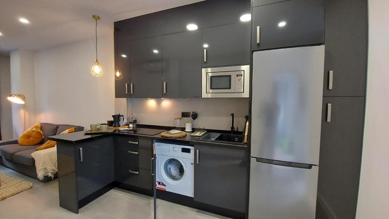 Rent4 Apartment *