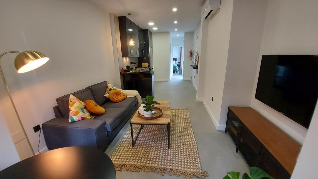 Apartment Rent4 *