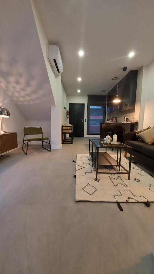 Rent4 Mercedes Apartment Málaga