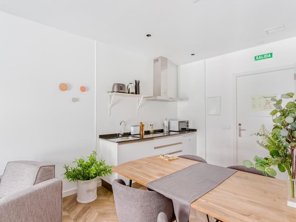 Limehome Calle Ancha Del Carmen - Digital Access Aparthotel